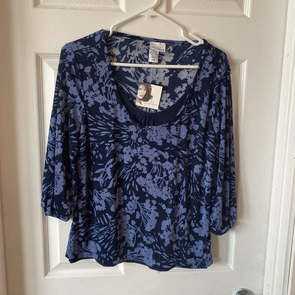 Jaclyn Smith Blouse Size Medium Floral 3/4 Sleeve Scoop Neck Flutter NWT